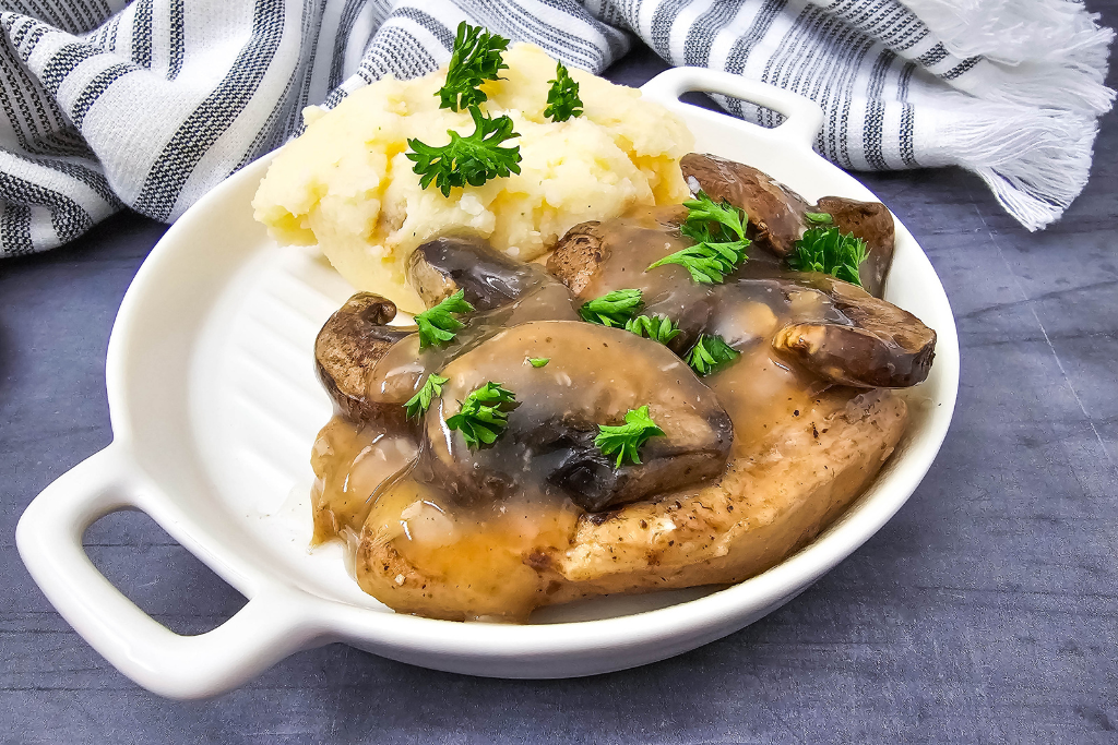 Slow Cooker Chicken Marsala: A Cozy, No-Fuss Dinner with Big Flavor
