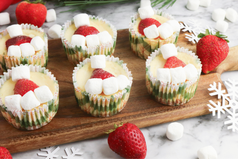 How to Make Mini Santa Cheesecakes for Christmas