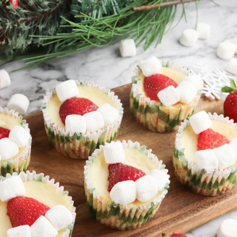 Mini Santa Cheesecakes